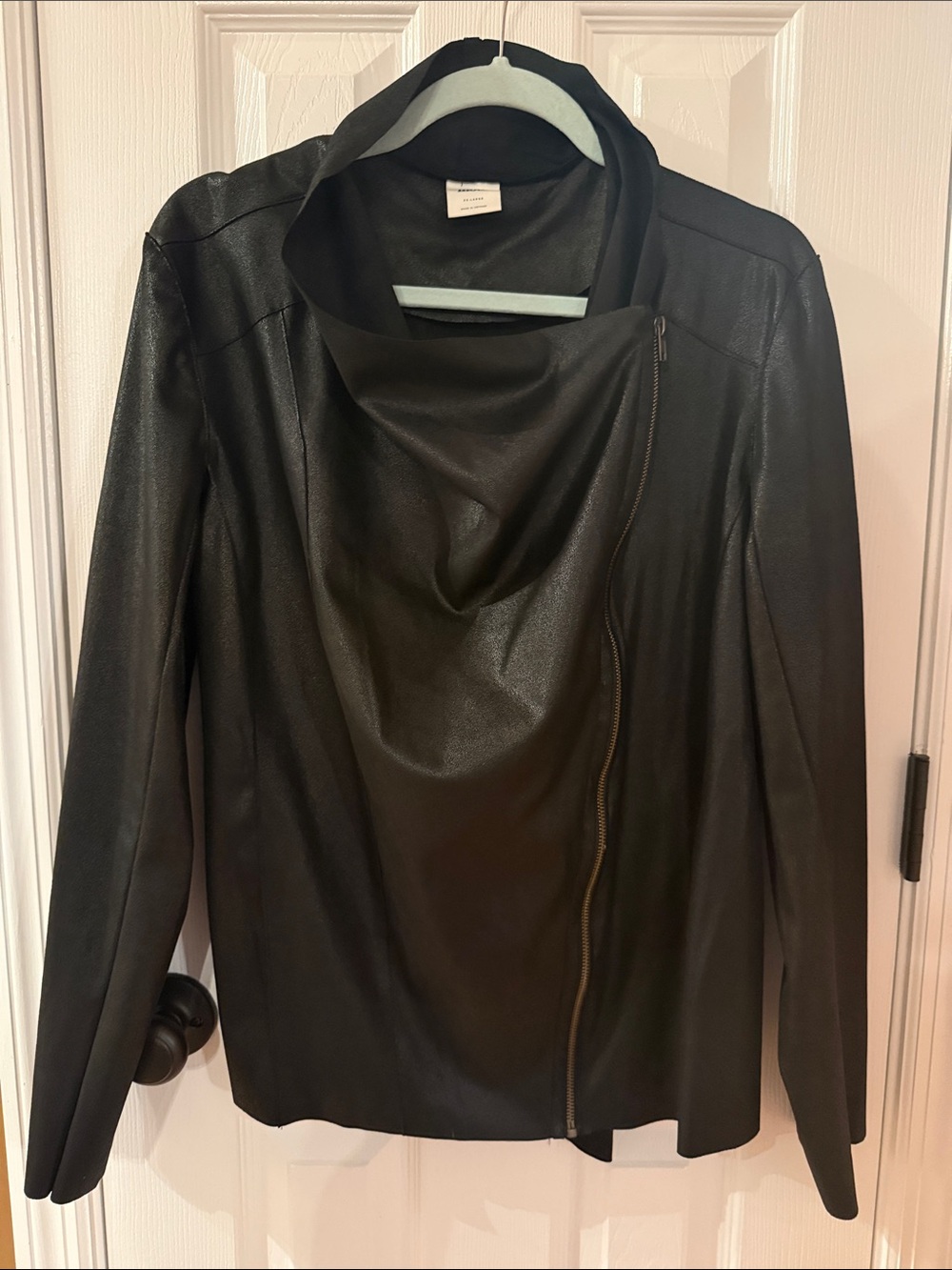mote Black Women's Asymmetrical Zip Jacket